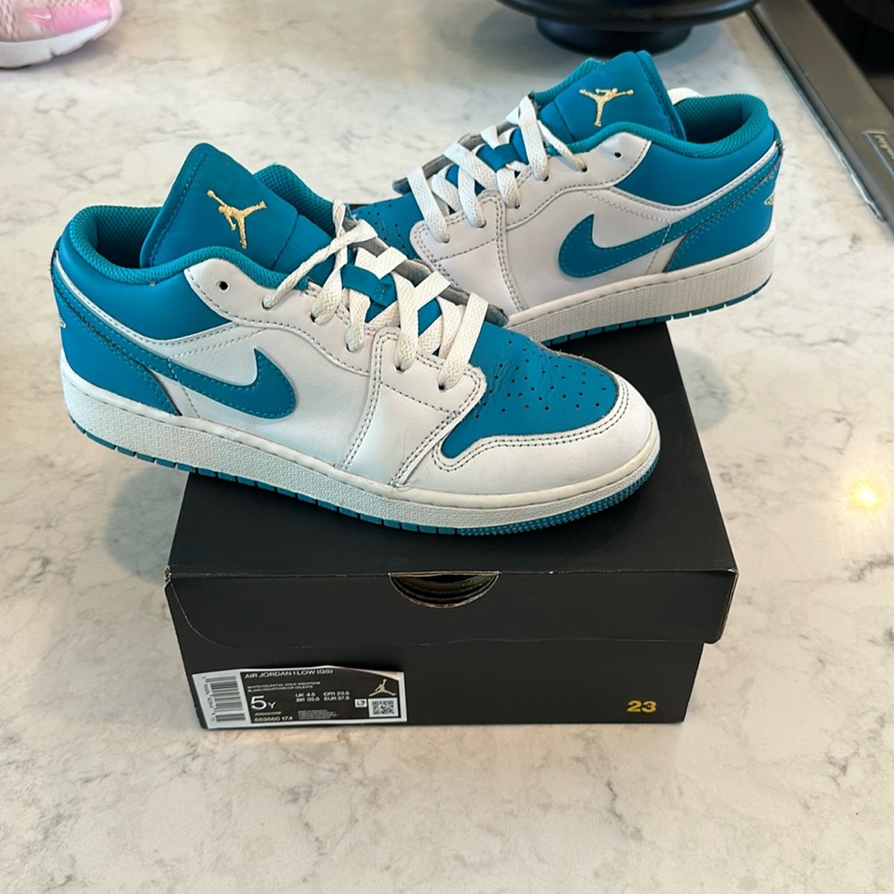Air Jordan 1 Low